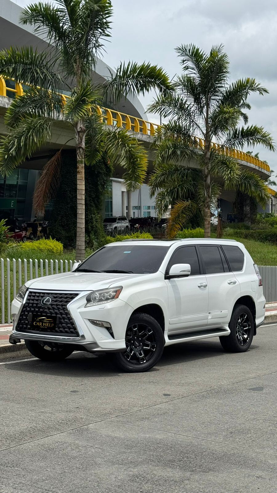 Lexus GX460 de la flota Car Help